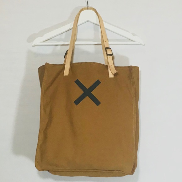 Esquivel X Tote - Picture 3 of 4